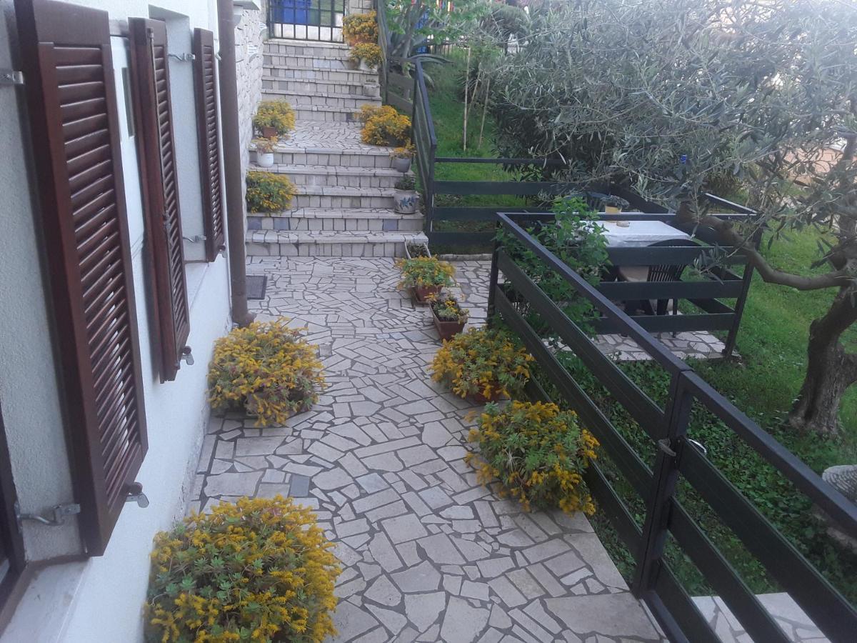 Apartments Liliana Пула Екстериор снимка